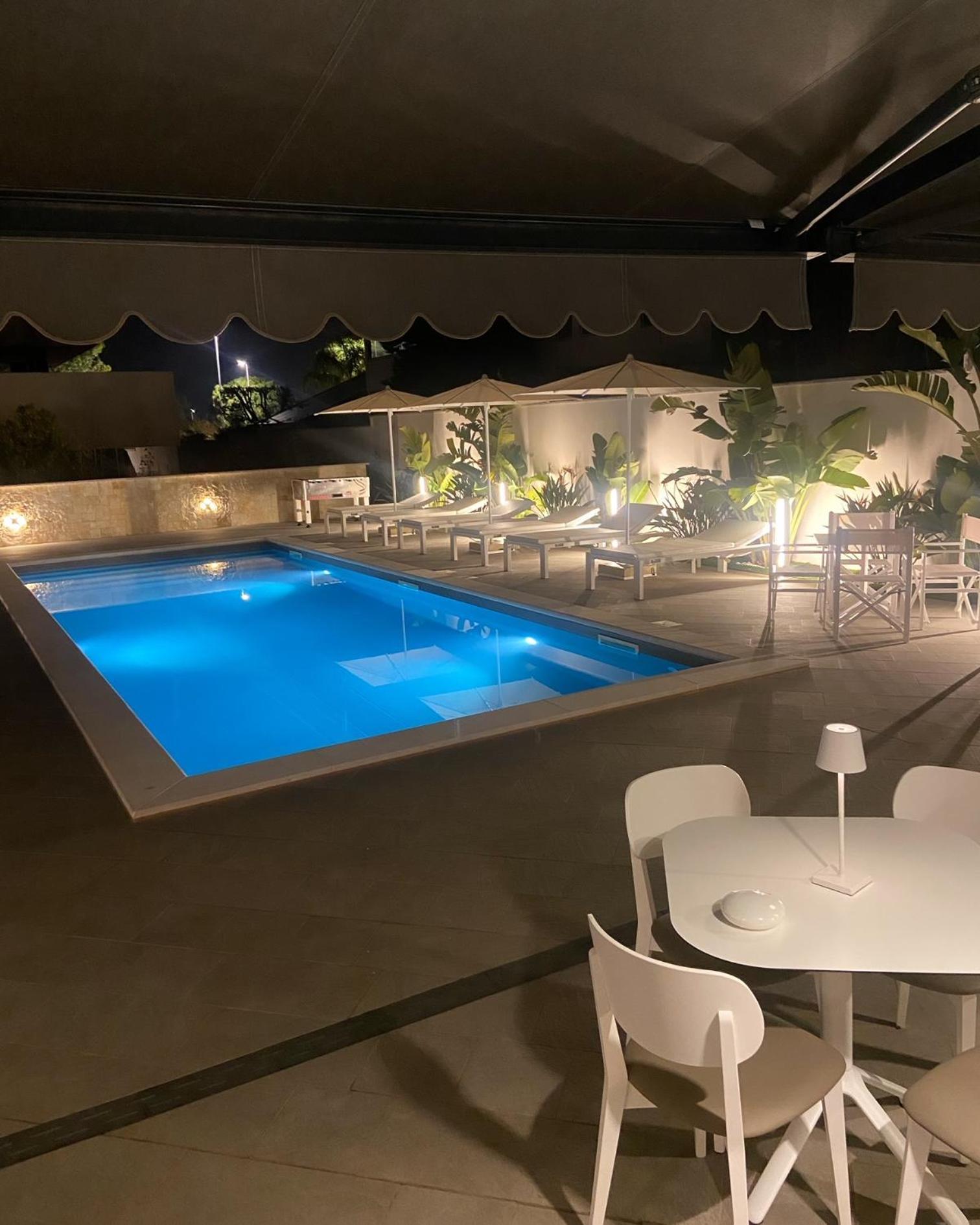 Dimora Giulia Hotel Бари Екстериор снимка